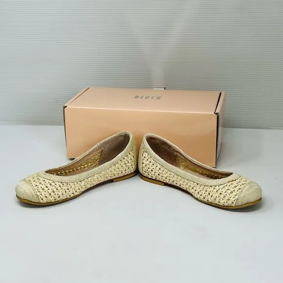 BLOCH**Adrianne Raffia Slippers***EU 27 US 9***$100