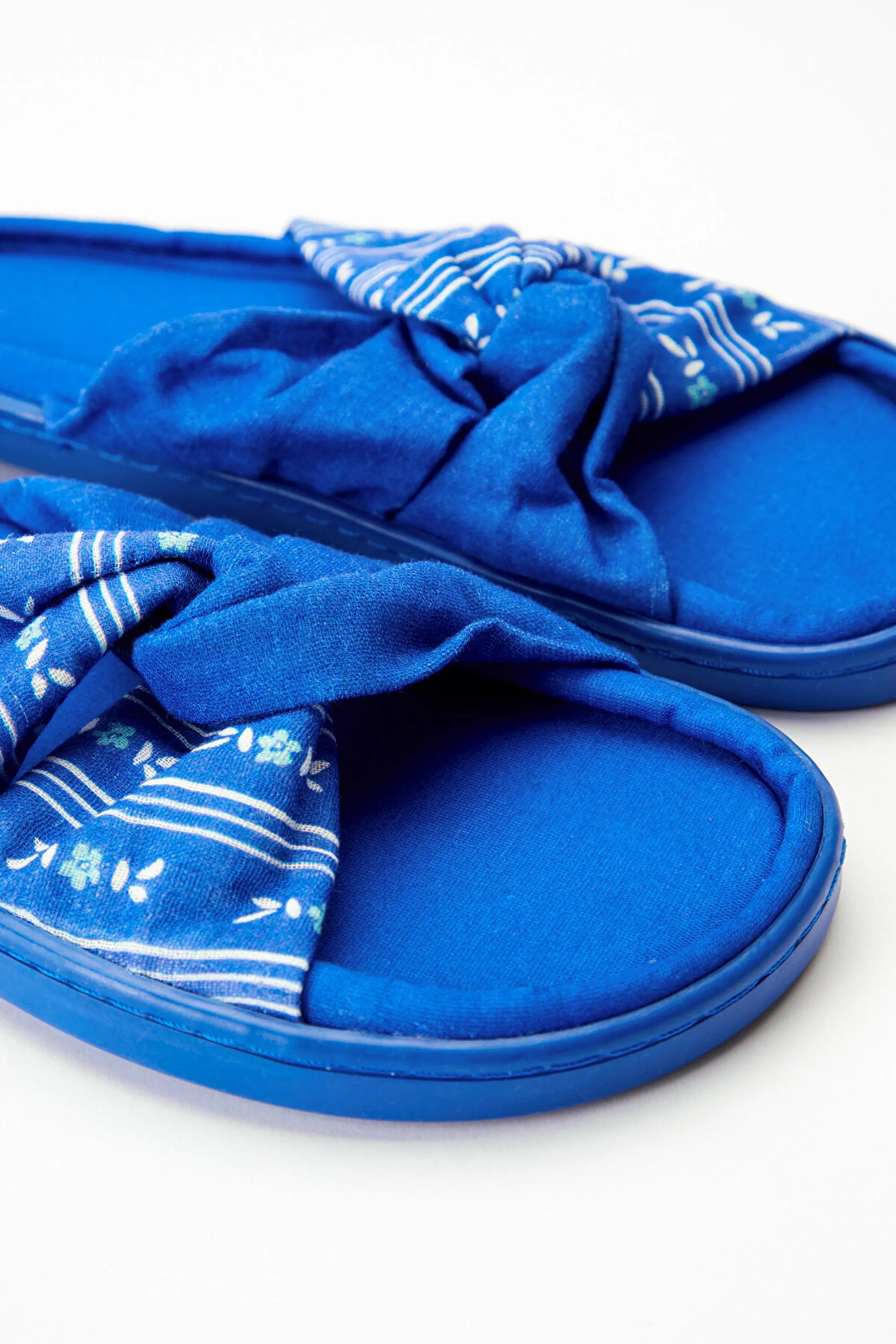 Carrie Slippers
