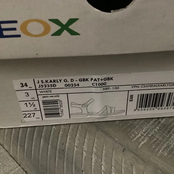 Geox Kids' Karly Sandal, size 3US / 34EU