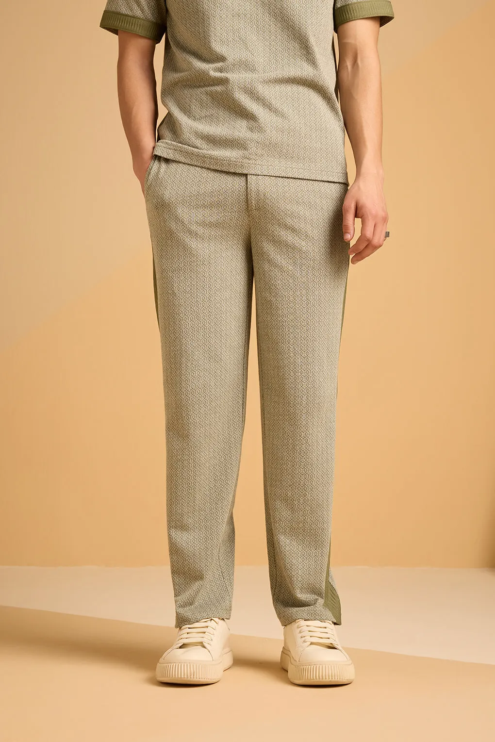 Jungle Jaunt Textured Pant