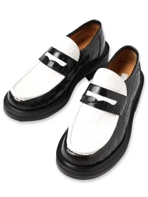 LEATHER LOAFERS