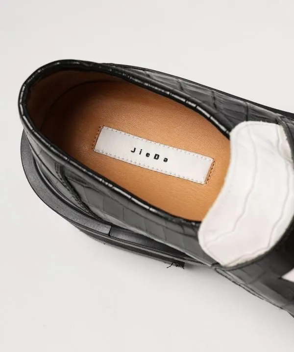 LEATHER LOAFERS