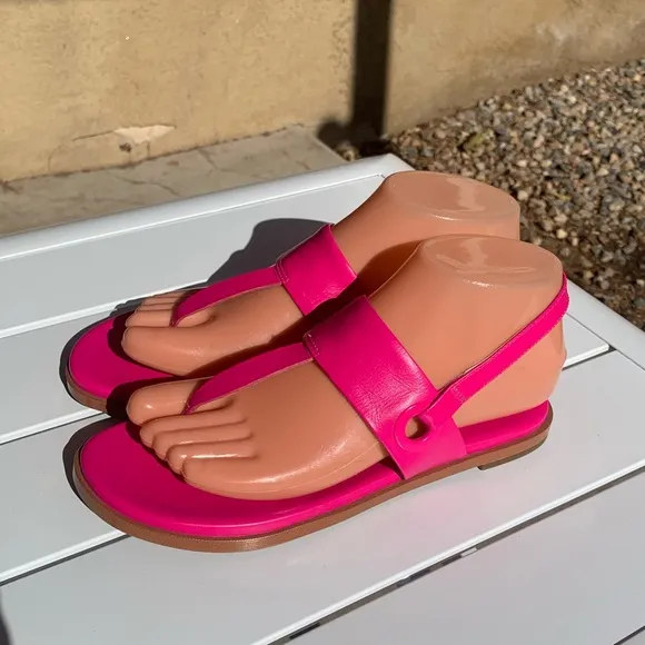 New Cole Hann Grandseries hot pink leather sandals size 6B