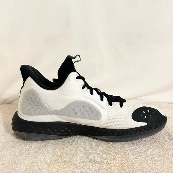 Nike KD Trey 5 7 EP White Black size 11 MEN’S BASKETBALL SHOES