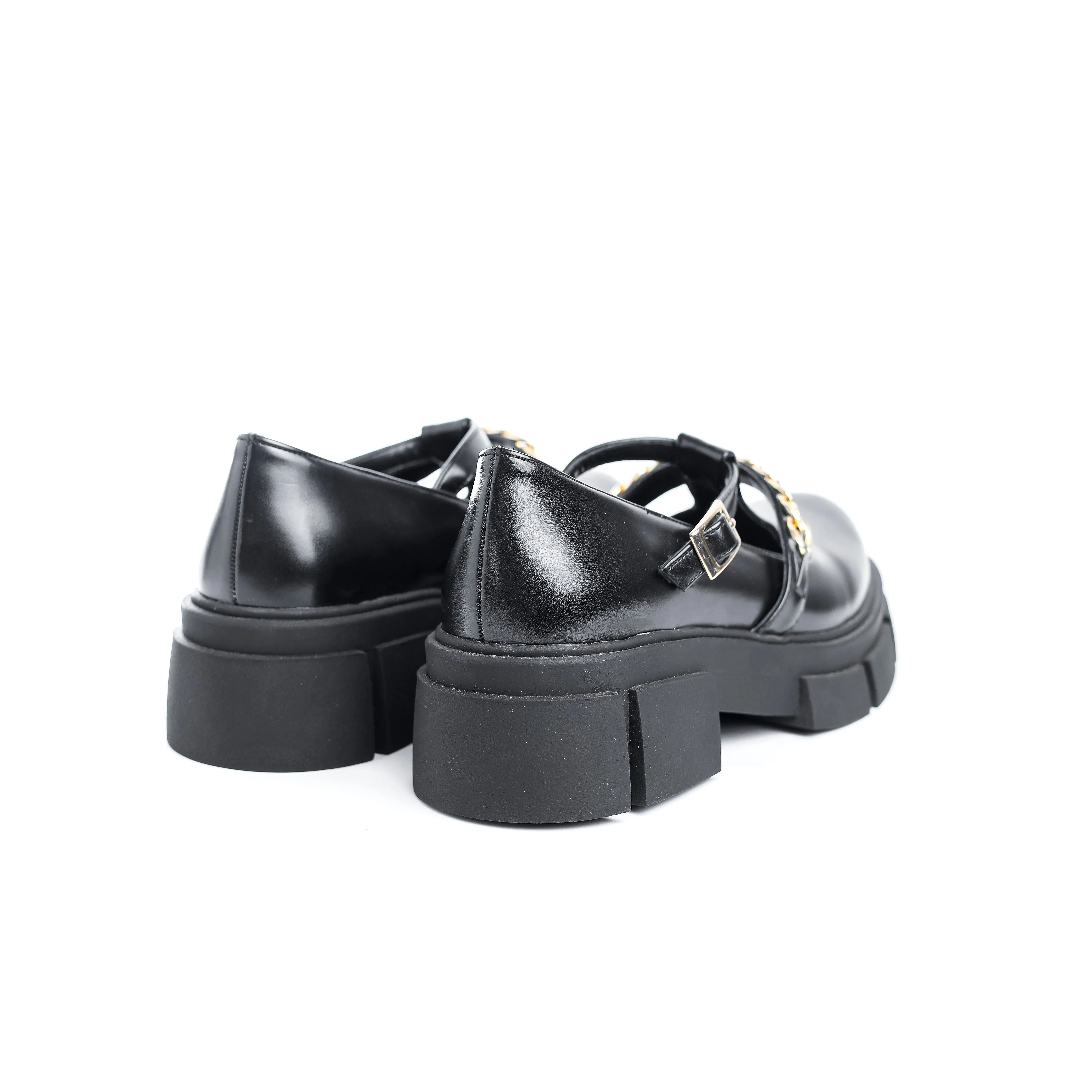 Statement Chain Leather Loafers